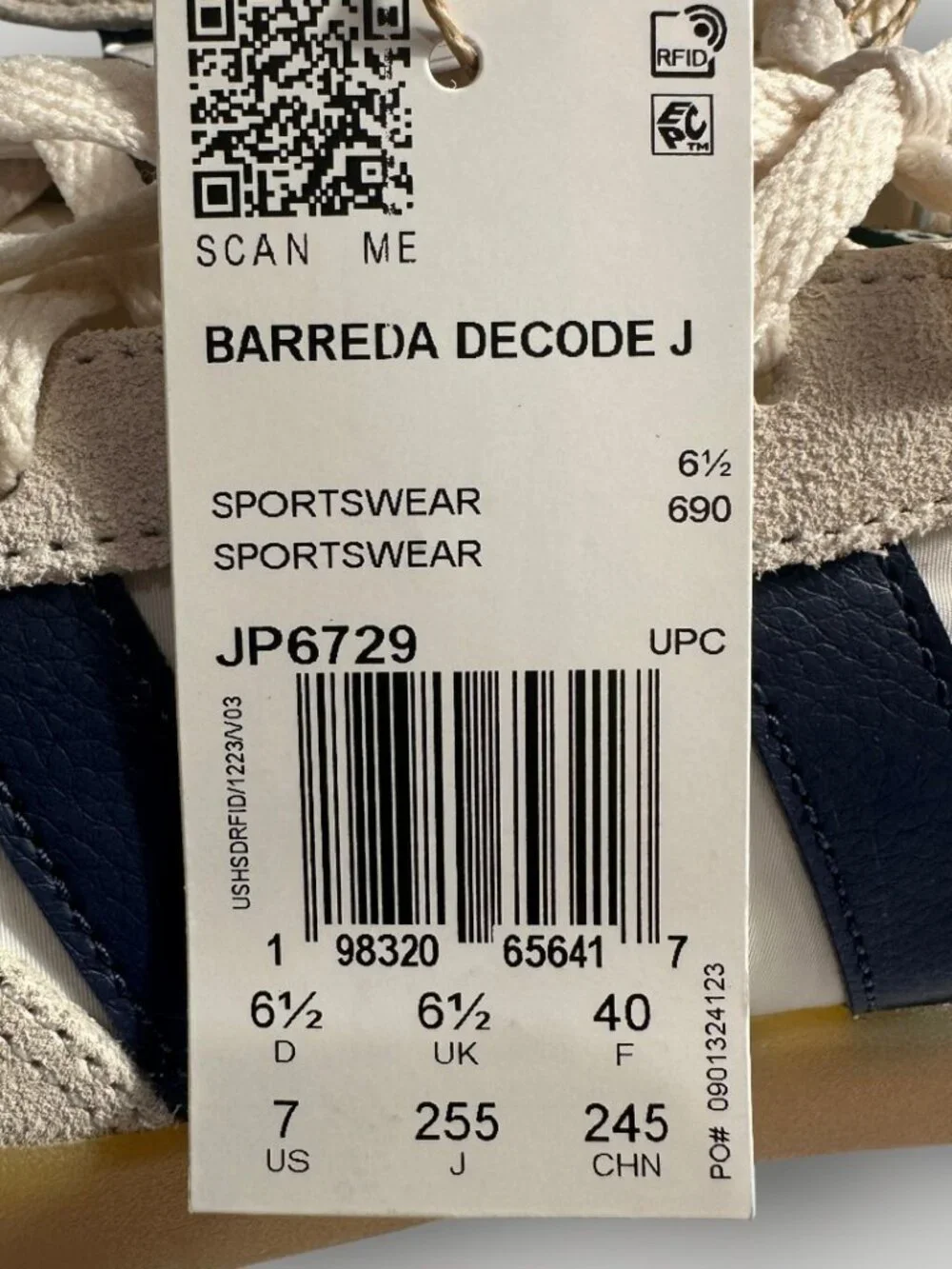 ADIDAS Barreda Decode J SIZE 7 new WITH BOX